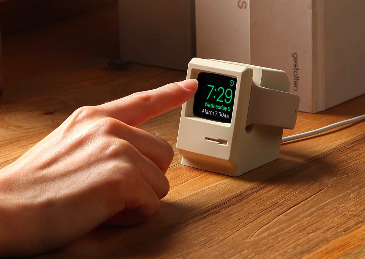 http://www.home-designing.com/product-of-the-week-cute-retro-apple-watch-stands